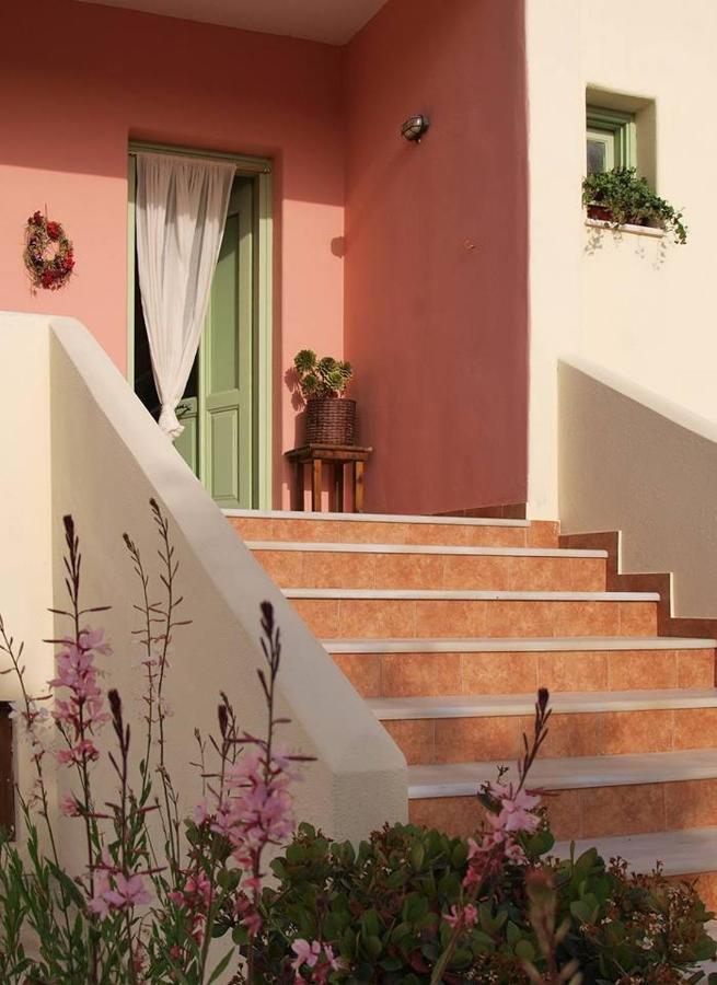 Flower And Crafts - The Eco Nature House Монолитос Екстериор снимка